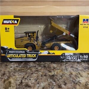 IMX 14501 DIE-CAST ARTICULATED DUMP TRUCK VEHICLE-NIB-1:50 SCALE